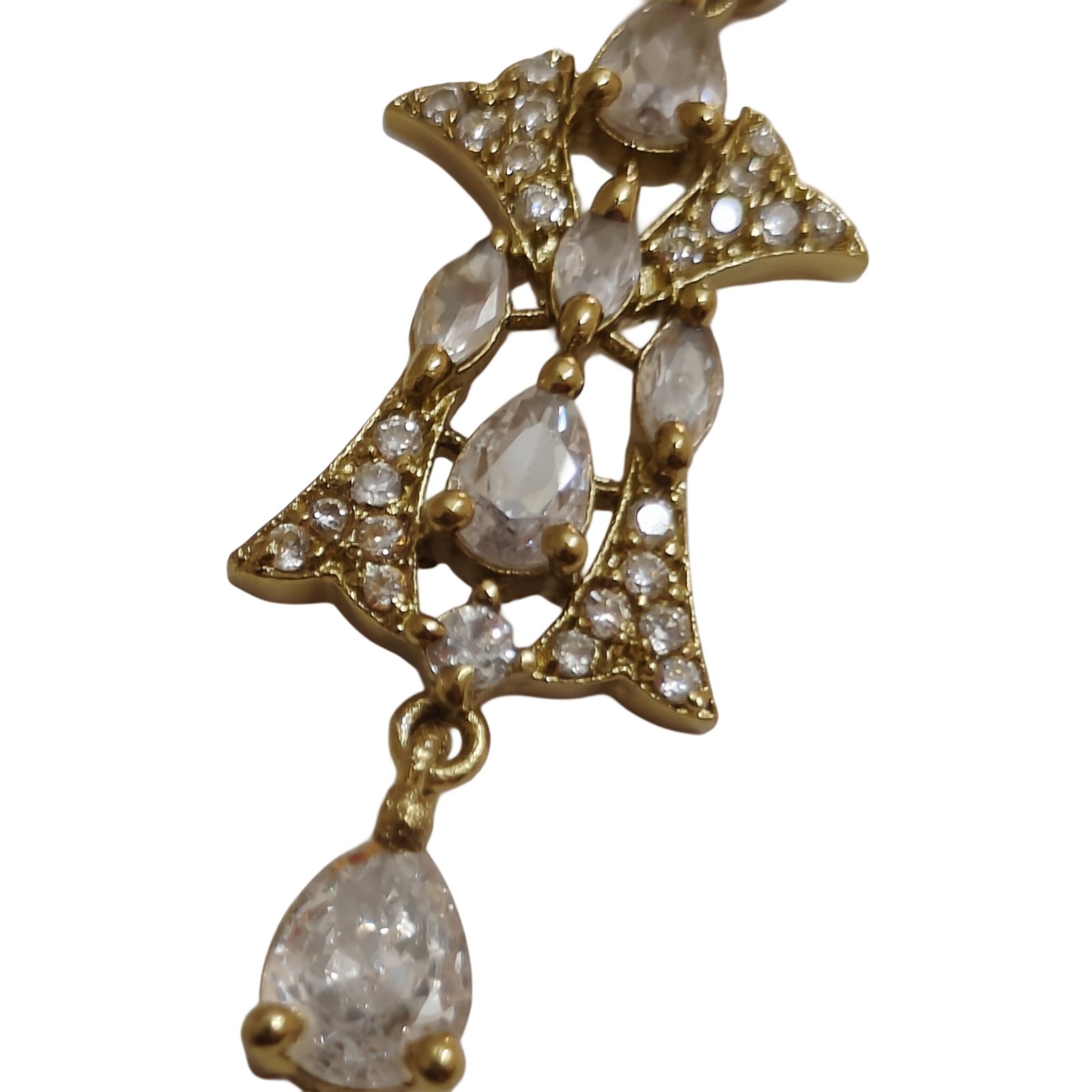 Royal Teardrop Crystal Necklace & Statement Earrings Set Royal Teardrop Crystal Necklace & Statement Earrings Set