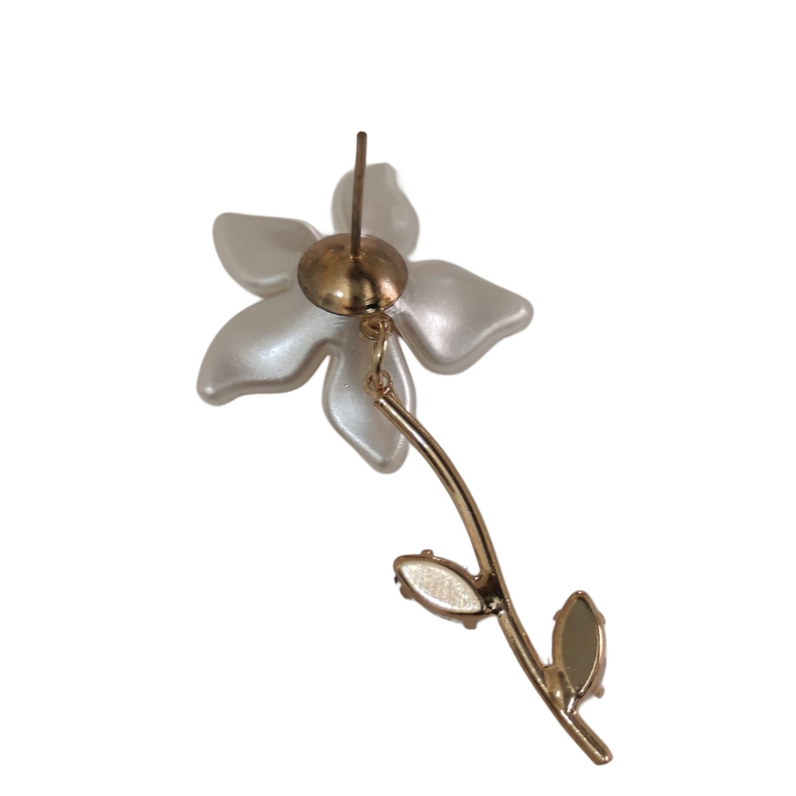 Elegant Pearl Blossom Floral Drop Earrings Elegant Pearl Blossom Floral Drop Earrings